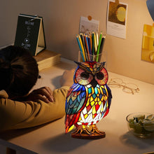 Lade das Bild in den Galerie-Viewer, LeuchtEule - handgefertigte Lampe, die Herzen erstrahlen lässt