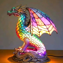 Lade das Bild in den Galerie-Viewer, LeuchtDrache - handgefertigte Lampe, die Herzen erstrahlen lässt
